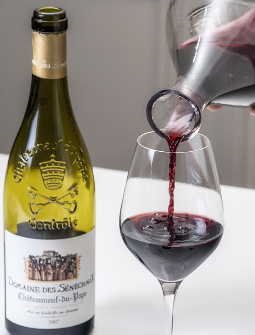 Décantation et dégustation du Domaine des Sénéchaux rouge